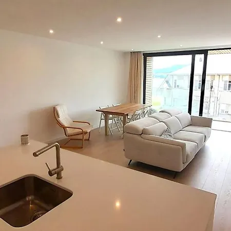 Apartmán Piso Deluxe Vistas Al Mar Y Terraza Foz
